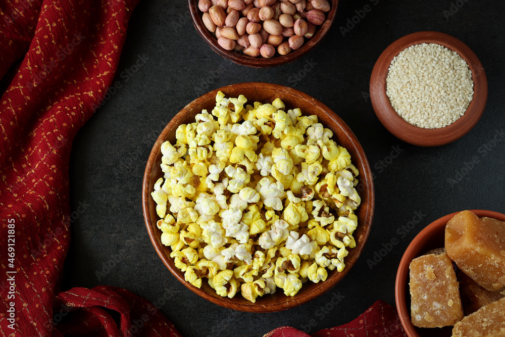 Popcorn popped corn popcorns popcorn peanut sesame winter food Indian