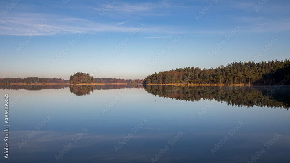 Herbst Spiegelung im See