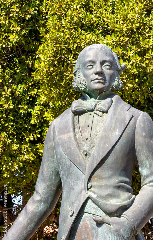 Monument to Manuel Maria Gonzalez (founder of Gonzalez Byass sherries including Tio Pepe), Jerez de la Frontera, Cadiz province, Andalucia, Spain