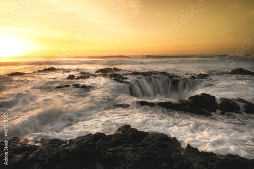 Sunset Beach at Thor's Well