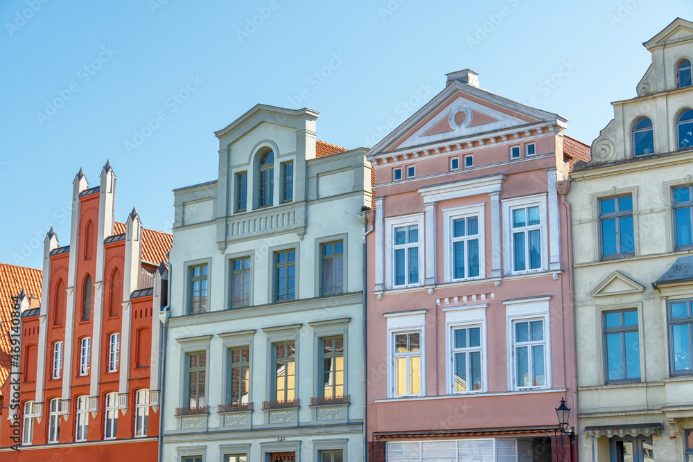 Historische Häuserzeile am Marktplatz von Wismar, Mecklenburg-Vorpommern