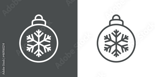 Decoración para árbol de navidad. Icono silueta de bola de navidad con copo de nieve con líneas en fondo gris y fondo blanco