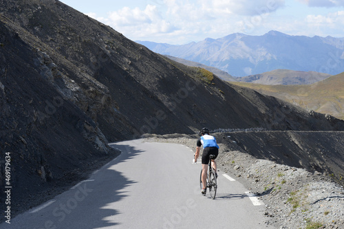 vélo sur la route - Col de la Bonette