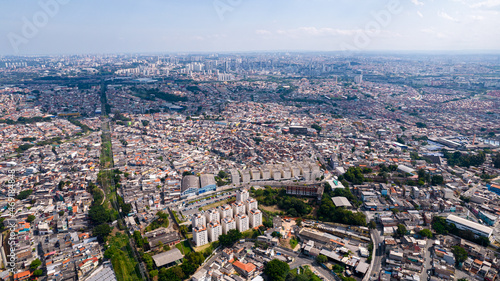 aerial view of houses in Jardim Platina, Osasco. © Pedro