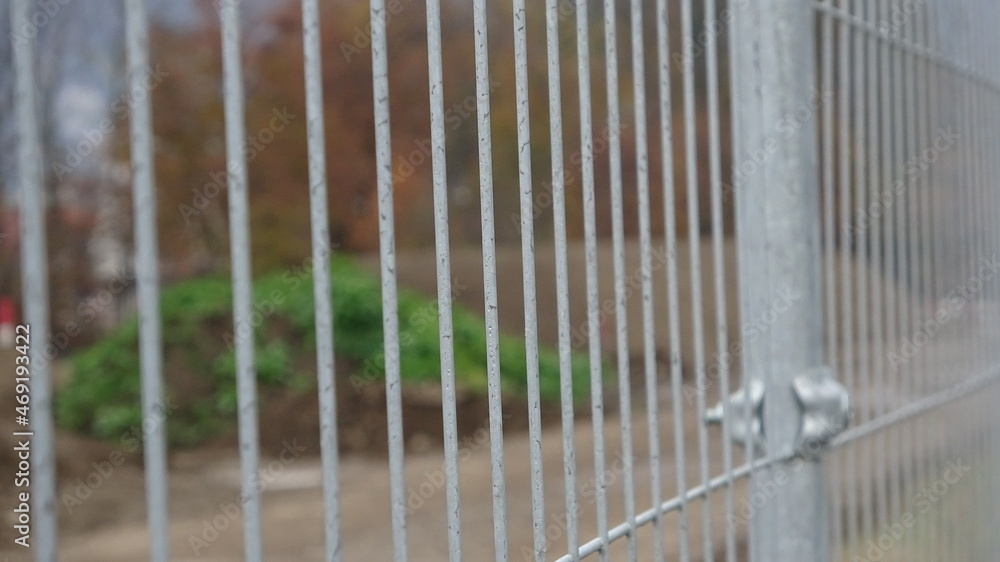 Zaun aus Metall für Baustelle Zaun aus Metall für Baustelle