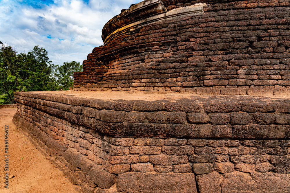 Fototapeta premium Historical and Ancient Temple Ruins in Thailand