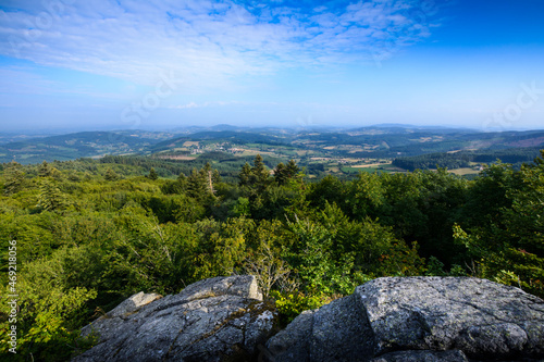 Vue panoramique depuis la Roche d'Ajoux, Beaujolais