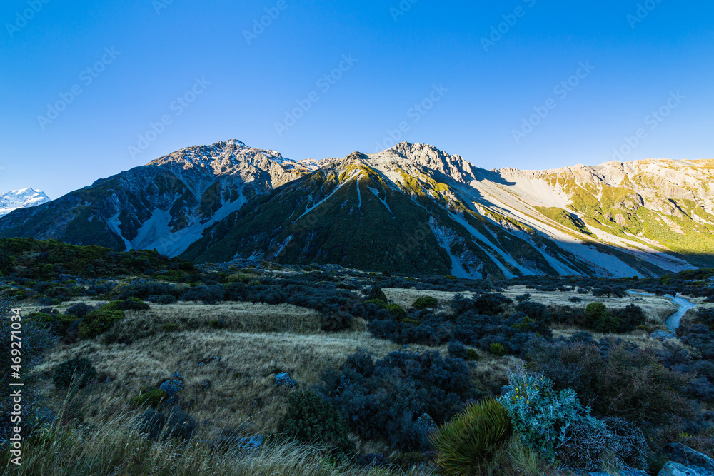 ニュージーランド　アオラキ・マウント・クック国立公園のフッカー・バレー・トラックのトレッキングコースから見える風景