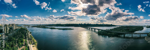 Dnieper River in Kiev © Roxana