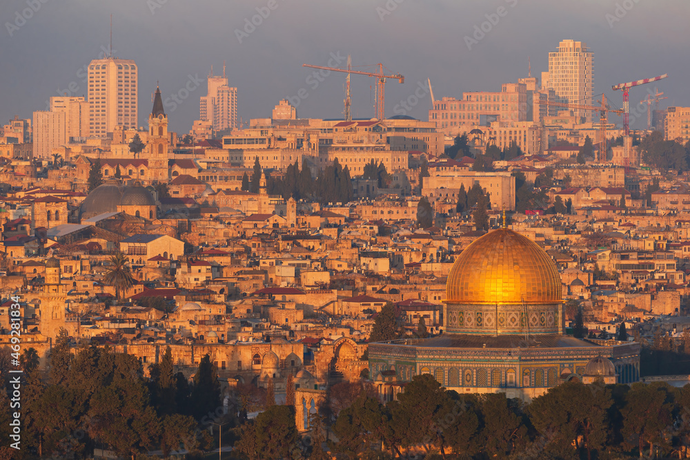 Fototapeta premium View to Old Town of Jerusalem, Israel