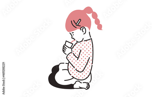 ジュースを飲む女の子