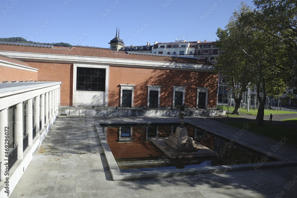 Facade of a museum in Bilbao