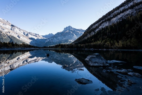 Reflet au lac de Derborence