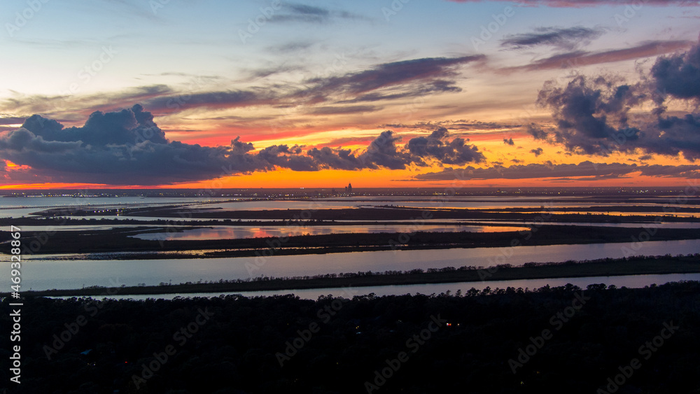Fototapeta premium Sunset on Mobile Bay