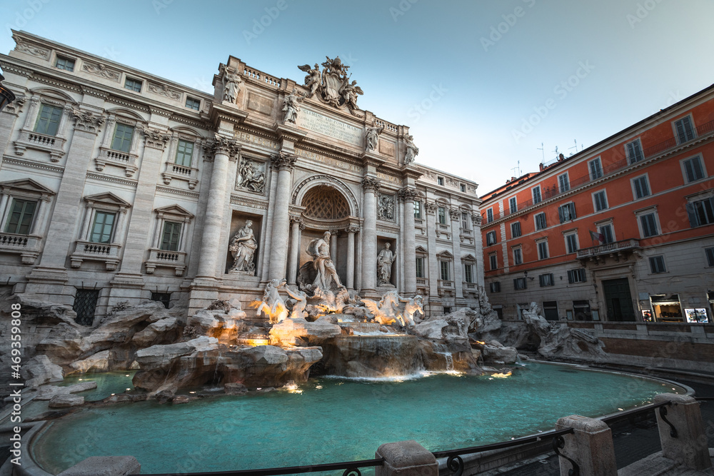 View of Fontana di Trevi fountain, in Roma, Lazio, Italy..