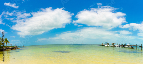 Fototapeta Naklejka Na Ścianę i Meble -  Florida Keys Beach Cove