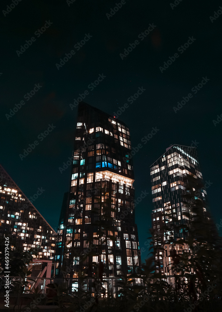 Fototapeta premium skyscrapers at night
