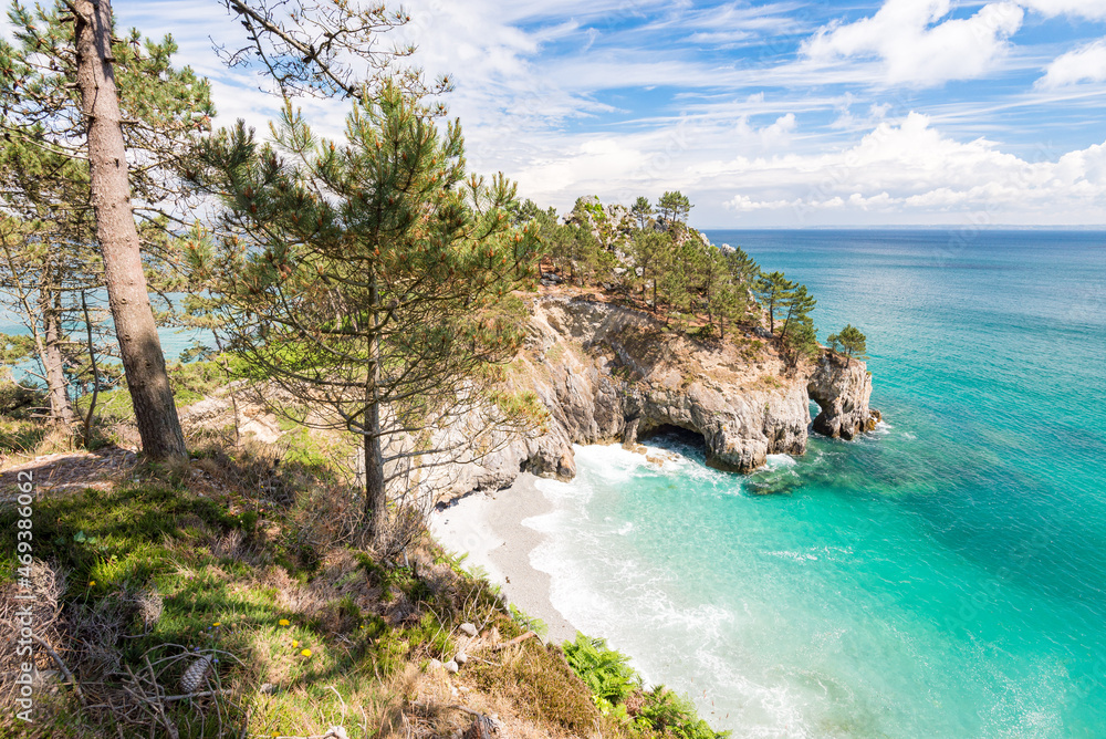 l'Île Vierge de St Hernot depuis le GR34 - Presqu'Île de Crozon en Bretagne