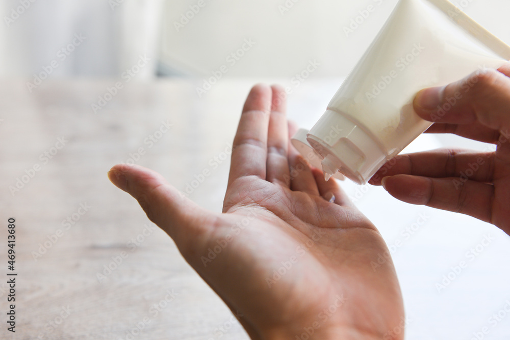 Naklejka premium Hand sanitizer bottle gel washing hands hygiene with alcohol gel or antibacterial soap sanitizer, Covid-19 hygiene prevent the virus spread of germs and bacteria coronavirus prevention outbreak