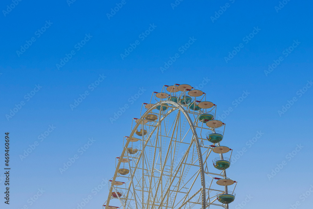 Riesenrad auf einem Jahrmarkt Riesenrad auf einem Jahrmarkt