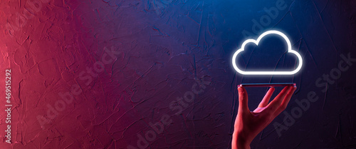Tableau sur toile Hand holding icon cloud computing network and icon connection data information in hand