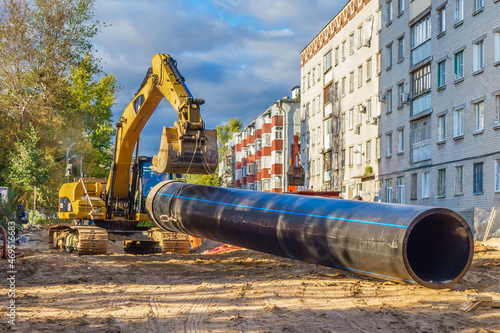 Construction work for the replacement or re-laying of engineering pipes Fototapet
