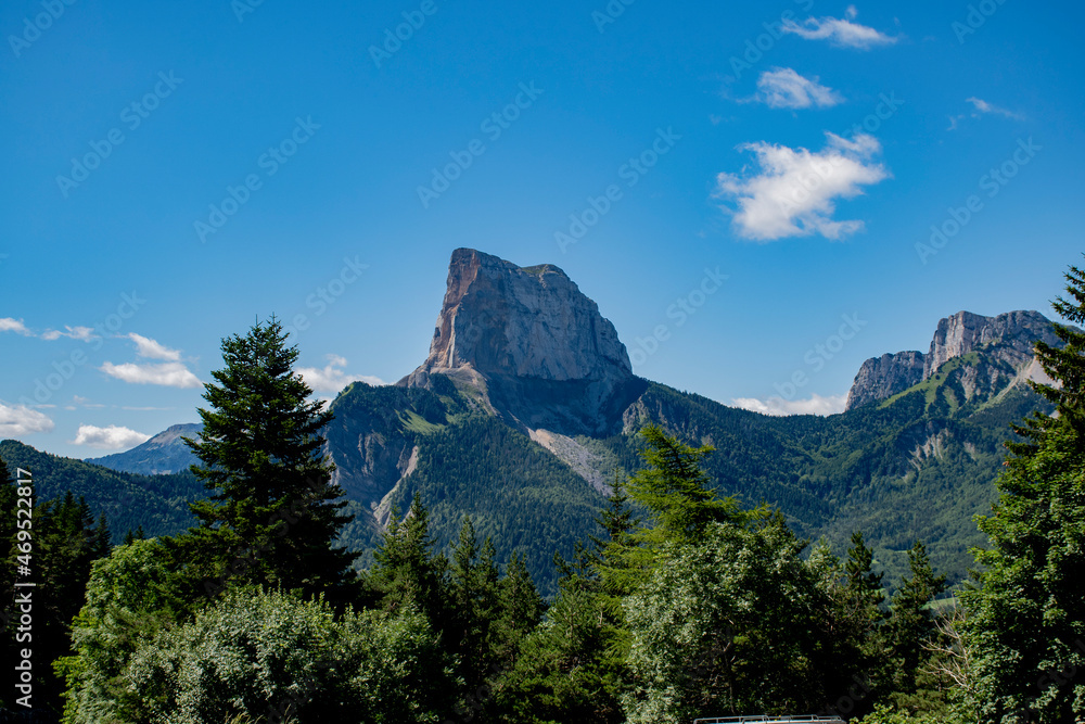 407 mont aiguille