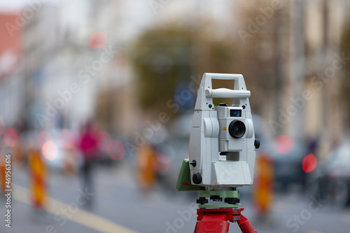 Wallpaper Mural Surveyors equipment Torontodigital.ca