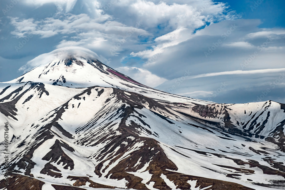 Volcanoes of Kamchatka. Mountaineering and travel in Russia