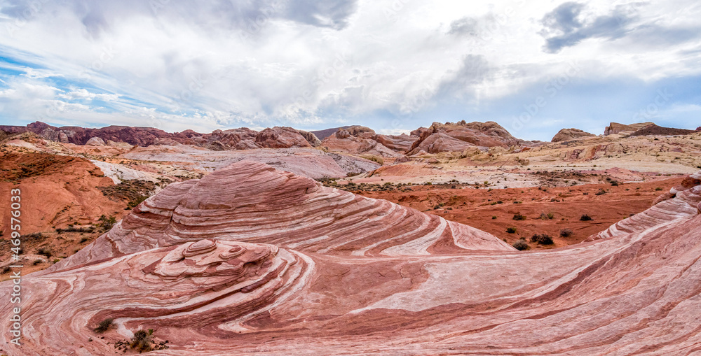 Fiery Rocks Nevada Iconic Fire Wave rock formation in the Valley of Fire State Park ...