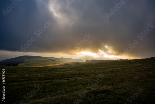 Sonnenuntergang, Wolken, Wind, Wasserkuppe, Hessen, Deutschland, Rhön