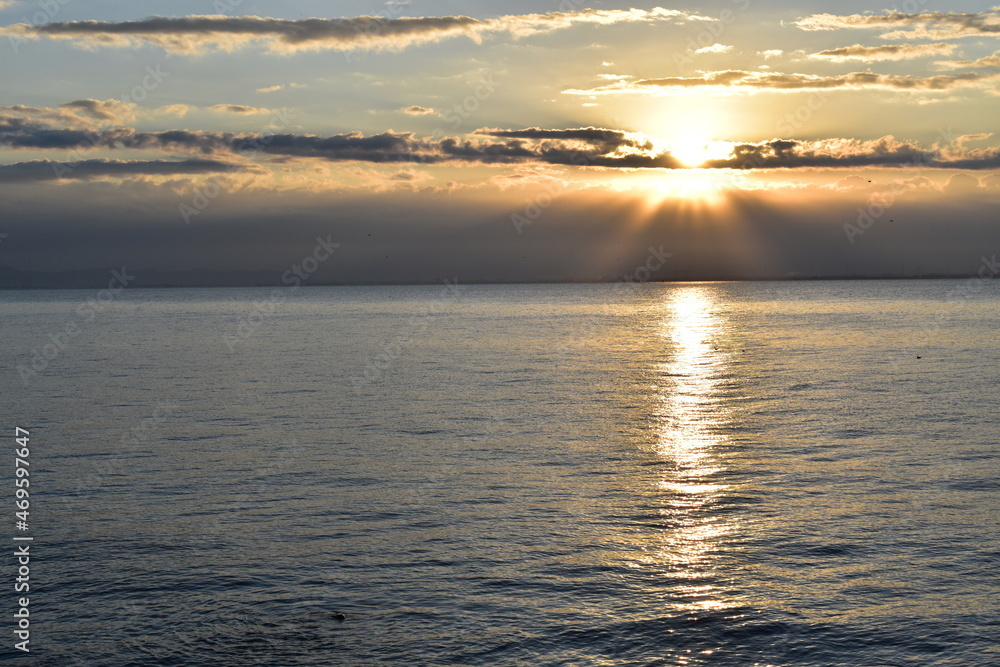 Obraz premium 日の出の日差し