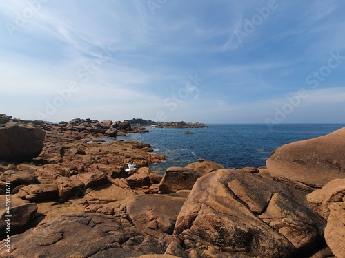 rocky coast of the sea © Mammgozh