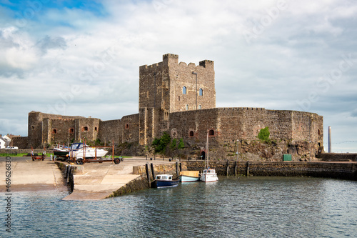 Obraz na płótnie View to medieval norman Carrickfergus castle across the harbour in Northern Ireland. w salonie