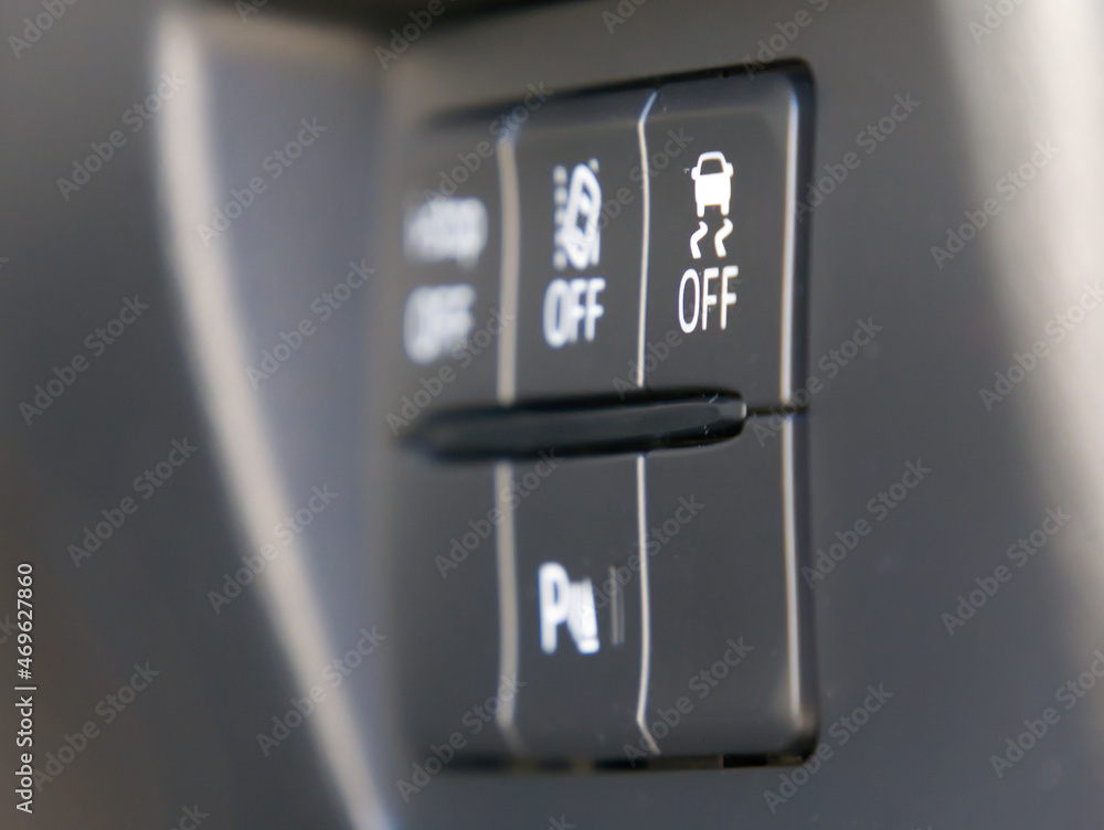 車の安全装備の操作ボタンパネル(Control button panel for car's safety equipment) 車の安全装備の操作ボタンパネル(Control button panel for car's safety equipment)