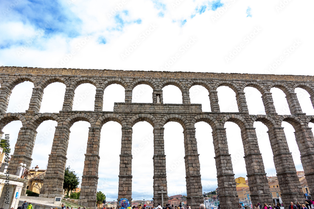 Obraz premium Aqueduct of Segovia - Segovia, Spain