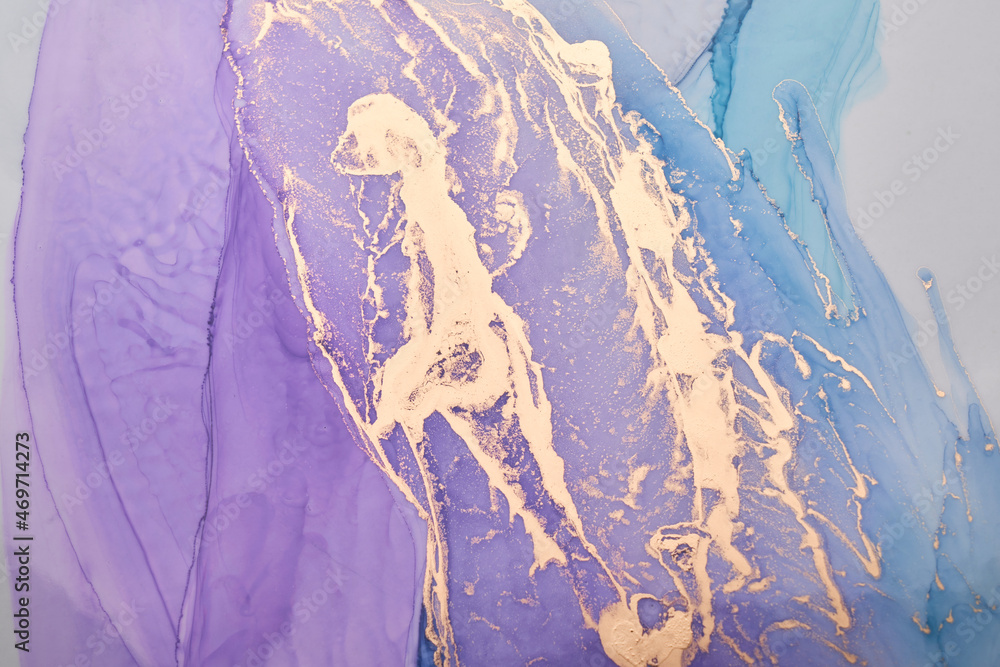 Naklejka premium Luxury abstract background in alcohol ink technique, purple gold liquid painting, scattered acrylic blobs and swirling stains, printed materials