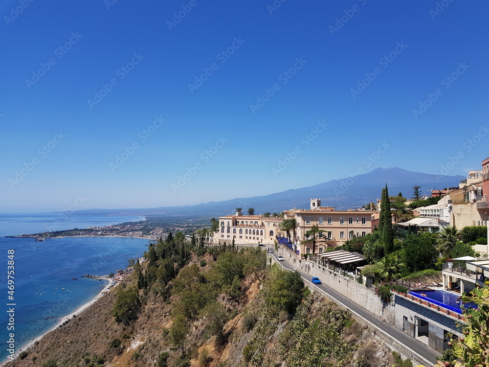 Taormina ed  il suo mare