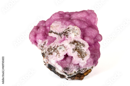 Fotografia Macro stone cobalt calcite mineral on white background