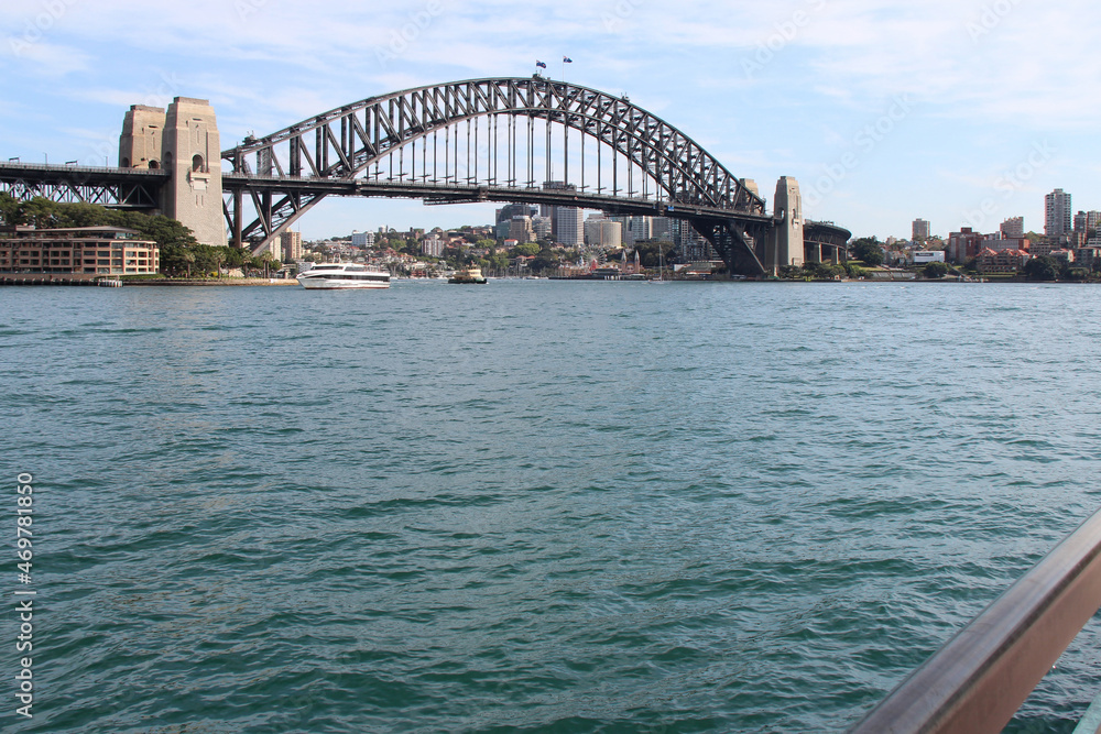 harbour bridge in sydney (australia)