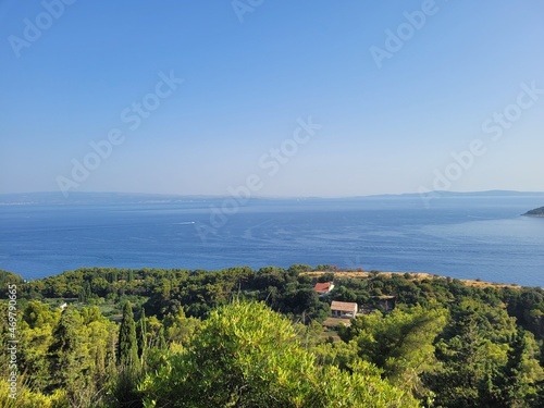 Vue panoramique sur la mer Adriatique - Croatie © Linda
