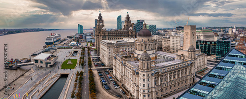 Obraz na płótnie Aerial view of the Modern architecture in Liverpool, England, United Kingdom. Beautiful buidling by the waterfront. w salonie