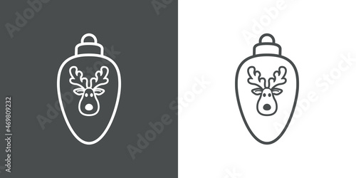 Decoración para árbol de navidad. Icono silueta de bola de navidad ovalada con cabeza de reno Rudolph con líneas en fondo gris y fondo blanco