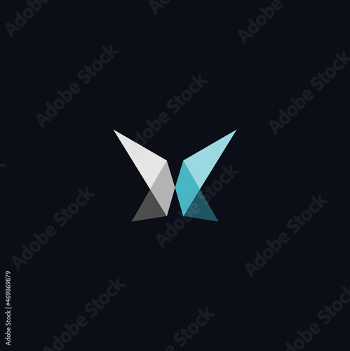 Polygonal and geometric butterfly illustration poster Premium Vector
