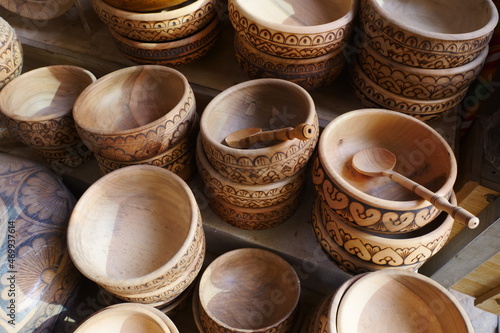 Market ethnic pattern wooden bowl