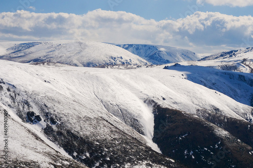 Fototapeta Naklejka Na Ścianę i Meble -  Winter scenery snow mountain road glacier