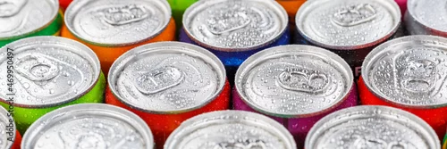 Obraz  z motywem Drinks lemonade cola drink softdrinks in cans panorama