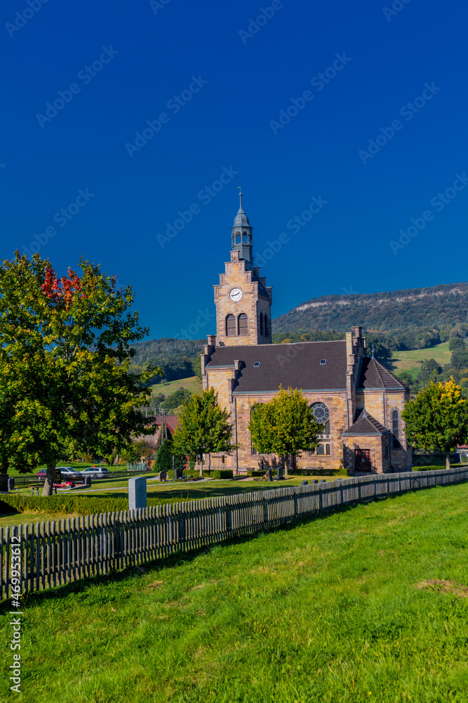 Besuch am wunderschönen Bauwerk der Kirche in Kälberfeld vor den Toren der Hörselberge - Thüringen
