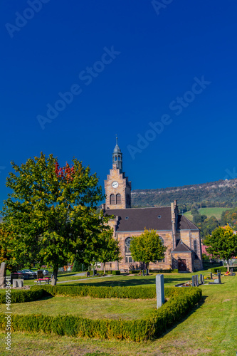 Besuch am wunderschönen Bauwerk der Kirche in Kälberfeld vor den Toren der Hörselberge - Thüringen