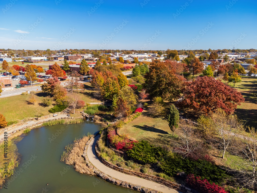 Aerial view of the fall color of Veterans Park